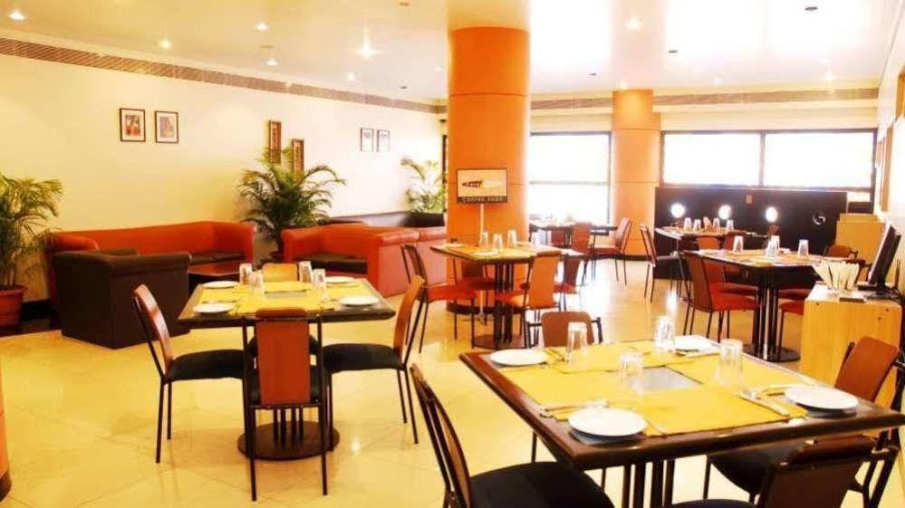 维士瓦拉塔纳酒店 古瓦哈提 外观 照片