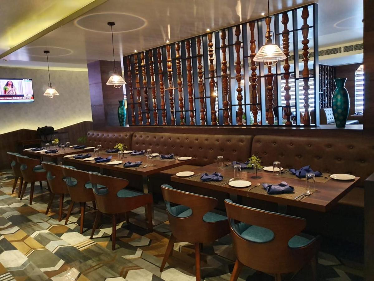 维士瓦拉塔纳酒店 古瓦哈提 外观 照片